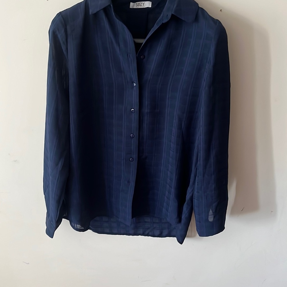 Women navy blue button up light weight blouse